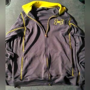 Underarmor Sweatshirt